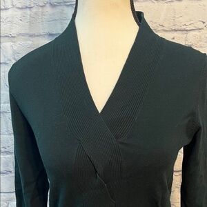 Elliott Lauren Marella Sweater Twist Detail Ribbed V-neck Green Size XS